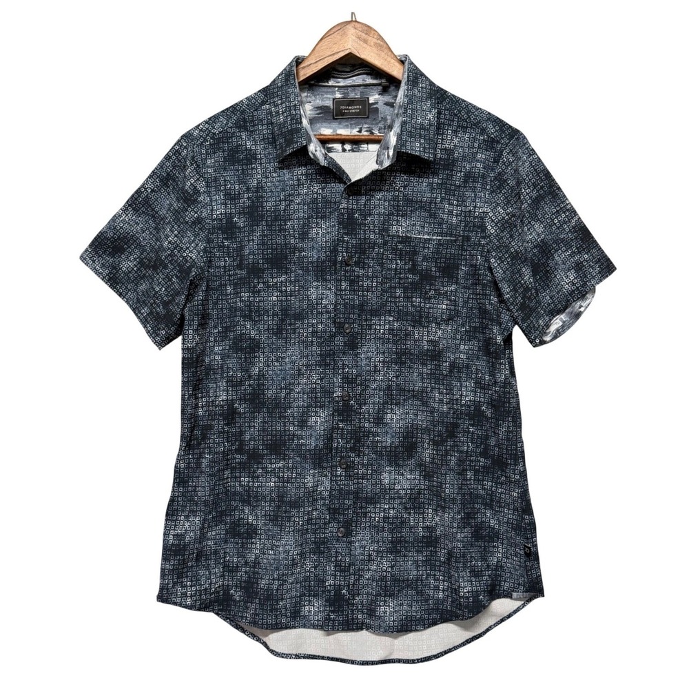 7Diamonds Mens M Open Grid 4-Way Stretch Short Sleeve Button Up Shirt Abstract